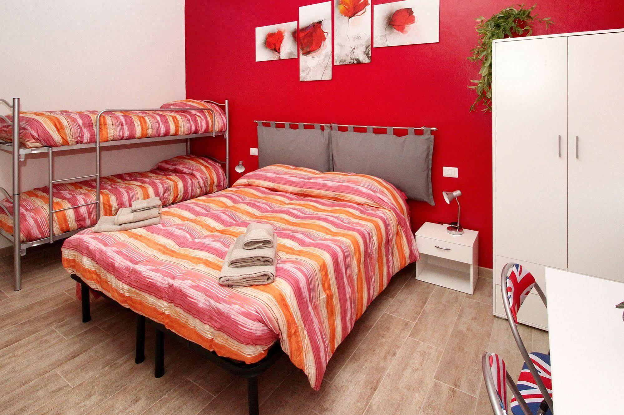كونيو B&B Il Rosso E Il Blu المظهر الخارجي الصورة